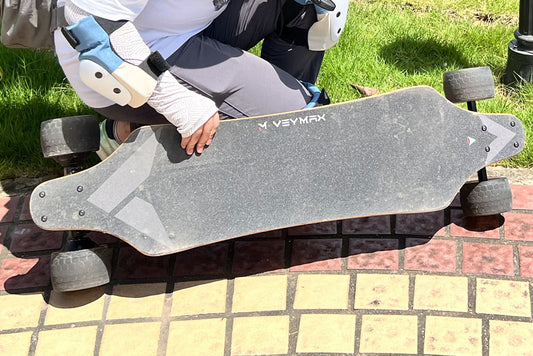 Clean the Griptape of E-board