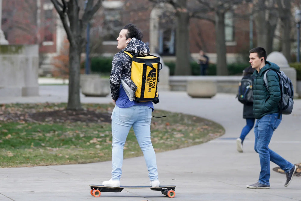 e-skateboard commuting