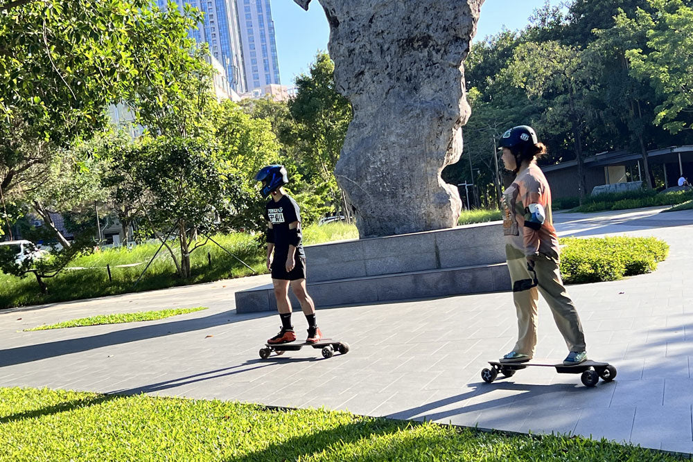 electric skateboarding photo