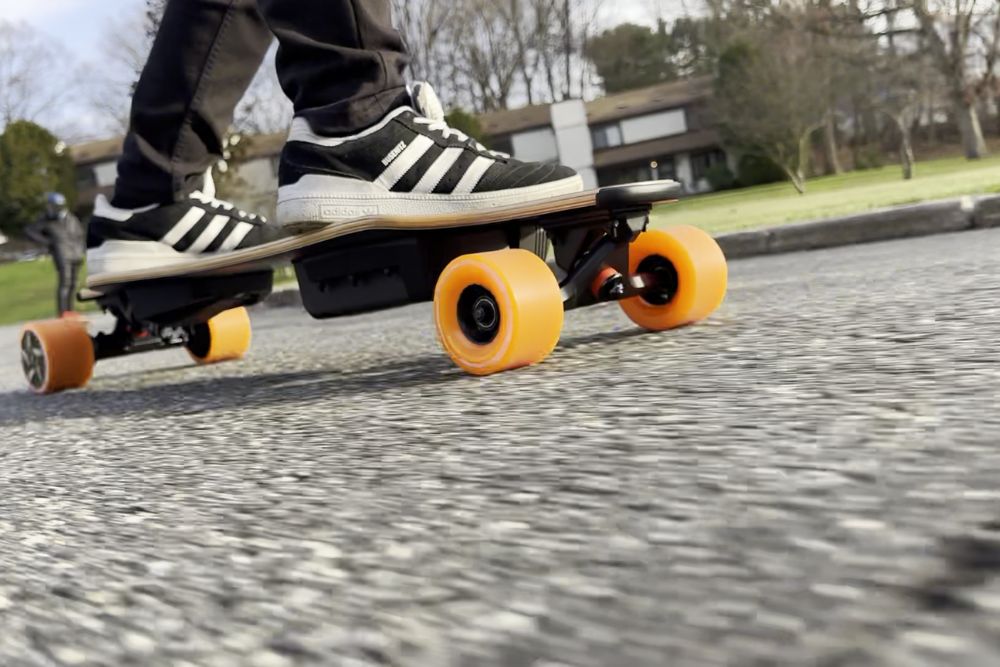 veymax electric skateboard cejour riding