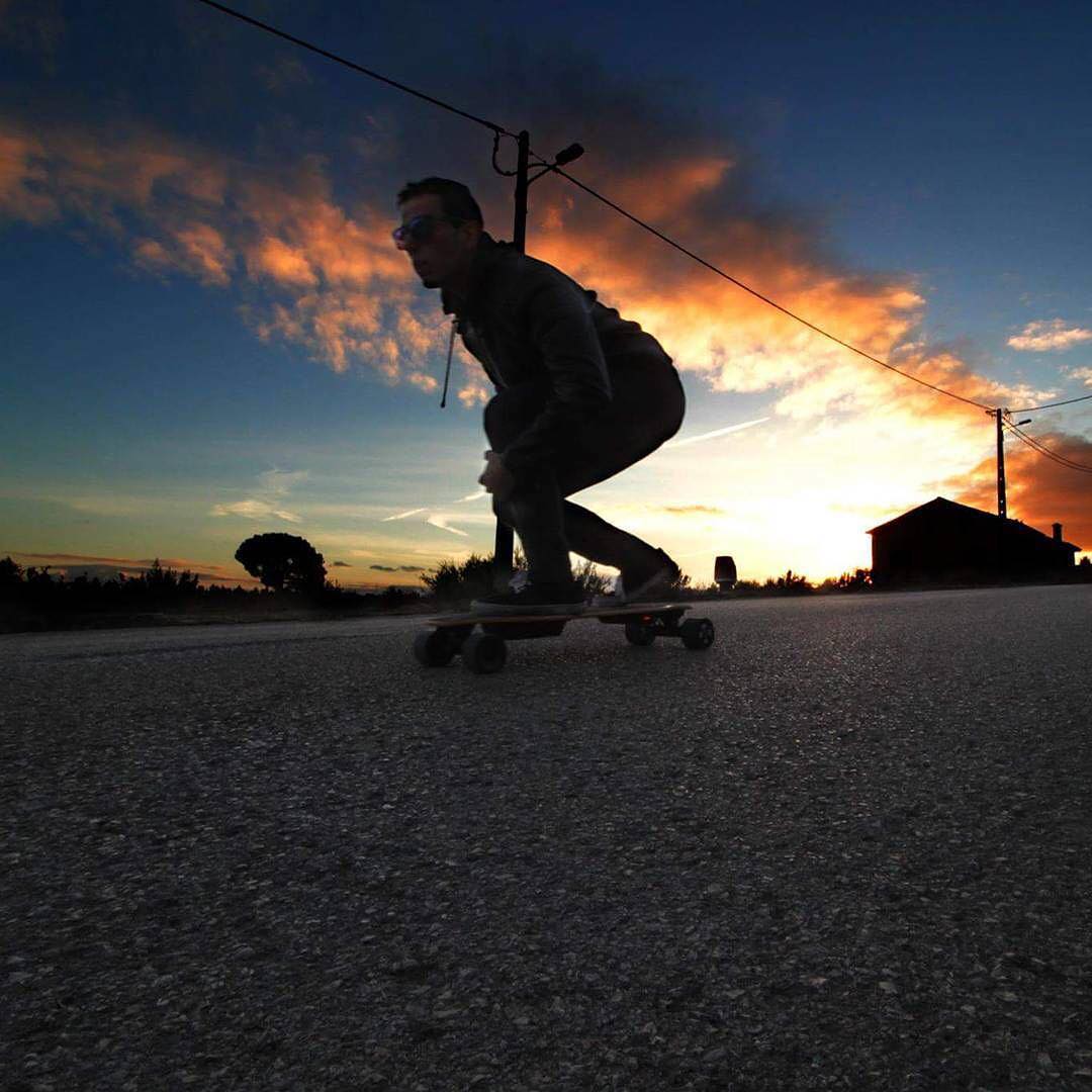 ride an electric longboard