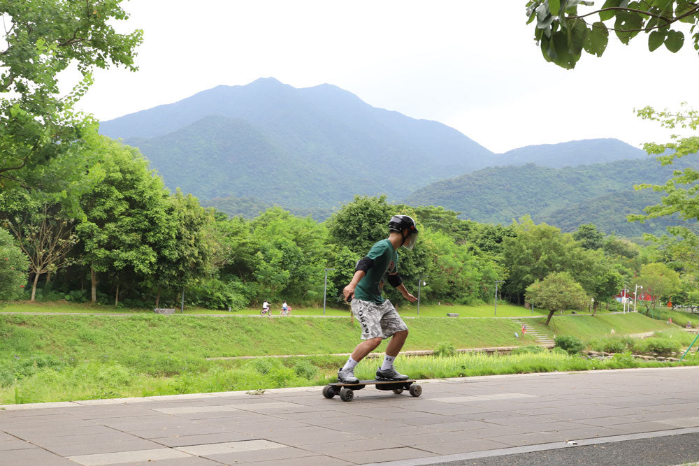 long-range electric skateboards