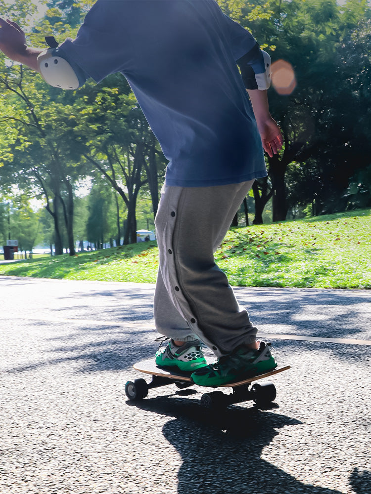 Small Electric Skateboard